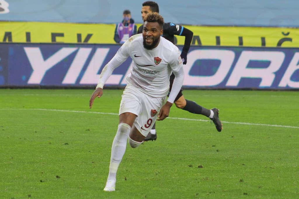 Süper Lig’in gol kralı 11. kattan düşerek yaşamını yitirdi