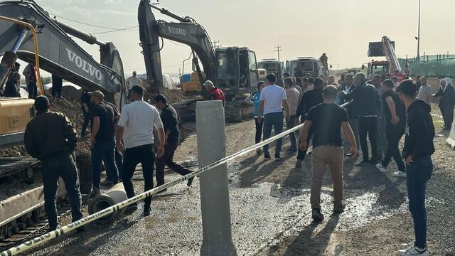 4 işçi göçük altında kaldı!