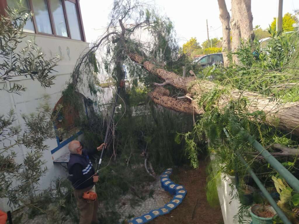 Bodrum’da fırtına ve sağanak etkili oluyor