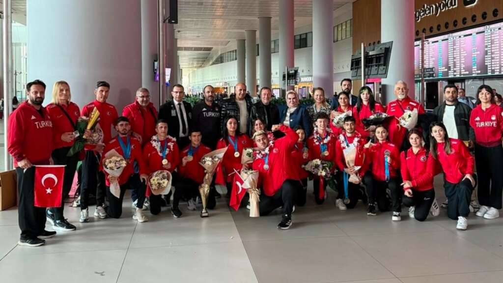 Avrupa şampiyonu Para Atletizm Milli Takımı yurda döndü