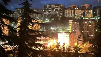 Ankara’da elektrik direklerinde yaşanan patlamalar korkuttu