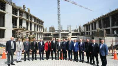 AK Parti İl Başkanı Davut Gürkan ve 6 milletvekilinden BTÜ çıkarması