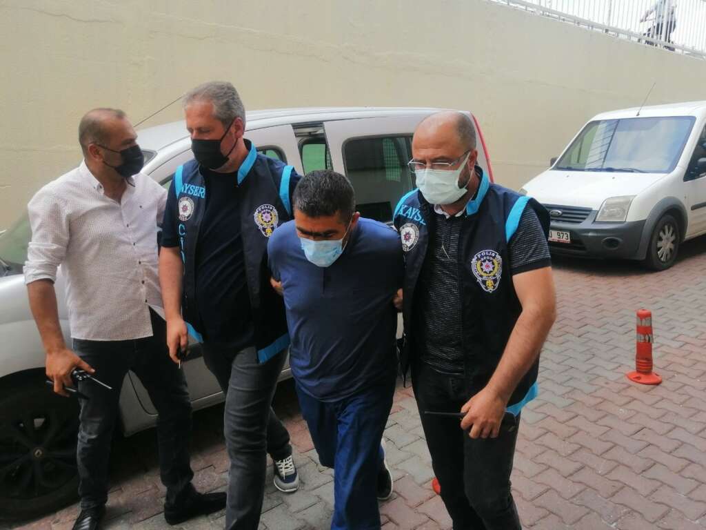 Abisi ve yengesini öldürmüştü, kız kardeşinin ölümünden beraat etti