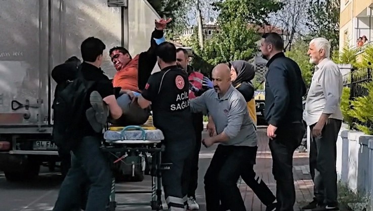 Bursa’da kamyonetle çarpışan motosiklet sürücüsü ağır yaralandı