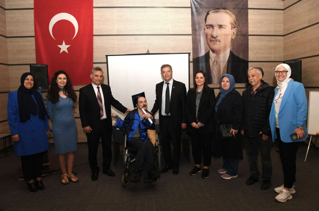 Osmangazi’de okuma aşkı engel tanımadı