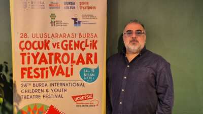 Bursa’da tiyatro şöleni