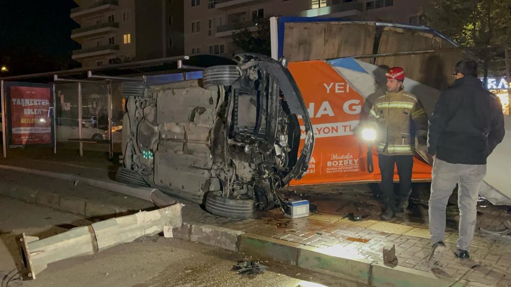 Bursa’da araç takla attı: 1 ölü, 1 yaralı