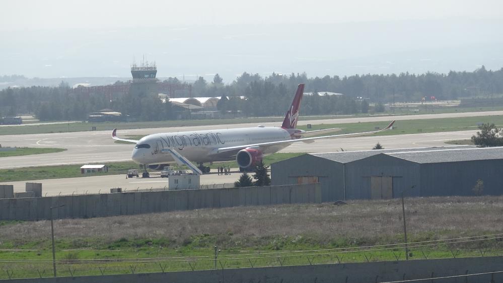 Diyarbakır’da arızası giderilen İngiltere uçağı yeniden Hindistan’a uçtu
