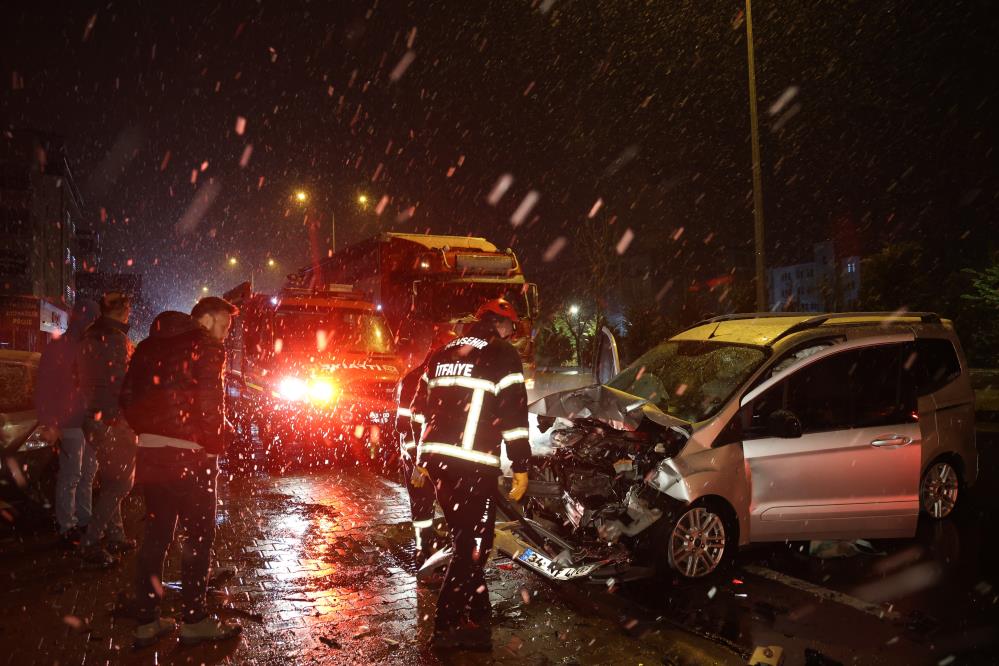 Su birikintisi kazaya neden oldu