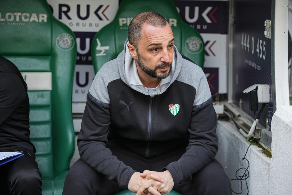 Bursaspor ile devam edecek mi? Adem Çağlayan yanıtladı!