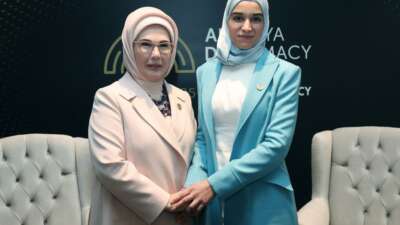 Emine Erdoğan, Suriye Cumhurbaşkanının eşi Latife El Durubi ile görüştü