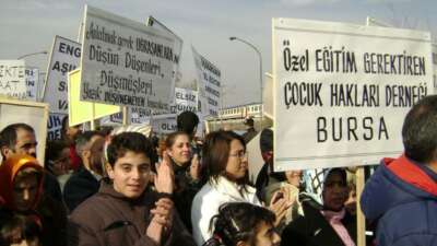 Bursa’daki AVM’ler ayrımcılığa karşı öncü olsun