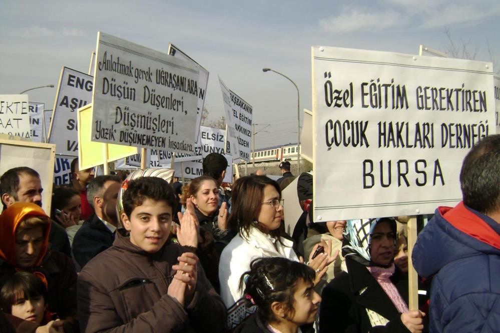 Bursa’daki AVM’ler ayrımcılığa karşı öncü olsun