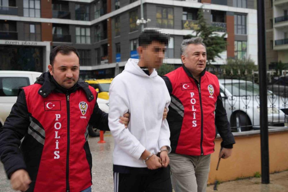 Öldürülen 15 yaşındaki Gülden’in katil zanlısı, cinayeti günler öncesinden arkadaş grubunda paylaştı