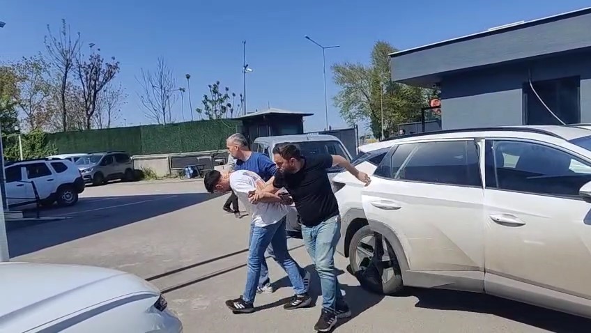Bursa’da kuyumcuya silahlı soygun! Tutuklandılar…