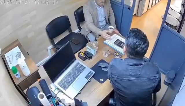 Çayı olmadan asla… Bursa’da depremde çayını alıp kaçtı