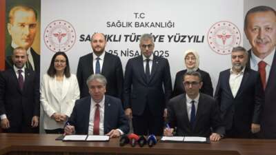 Sağlık Bakanı Memişoğlu: “Herkesin özgür iradesi var. Kimseye baskı yapmıyoruz”