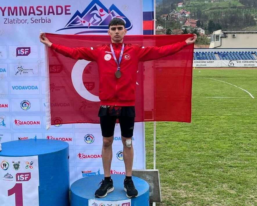 Bursalı milli atletten dünya üçüncülüğü