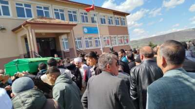 Feci kazada hayatını kaybeden genç imam son yolculuğuna uğurlandı