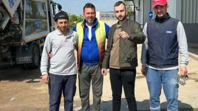 Bursa’da temizlik işçileri çöpte kaybolan altınları bulup teslim etti
