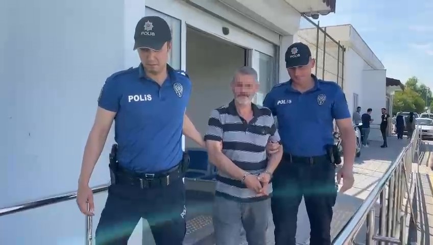 ‘Canlı bomba’ mesajı gönderdi, “Şaka yaptım” dedi
