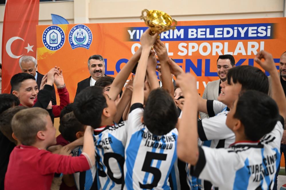 Bursa’da Okul Sporları İlçe Şenliklerinde görkemli final