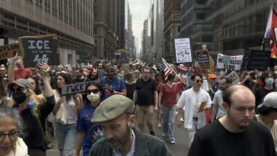 New York’ta binlerce kişi Başkan Trump’ı protesto etti