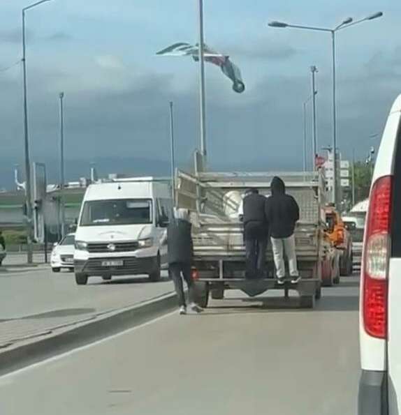 Bursa’da gençlerin tehlikeli yolculuğu