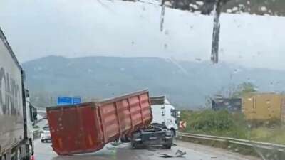 Bursa’da ortalık savaş alanına döndü!