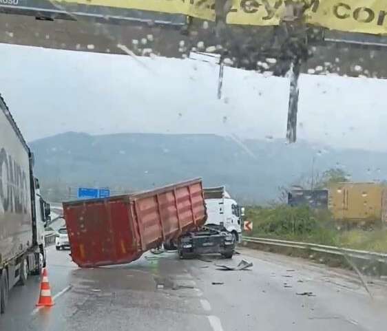 Bursa’da ortalık savaş alanına döndü!