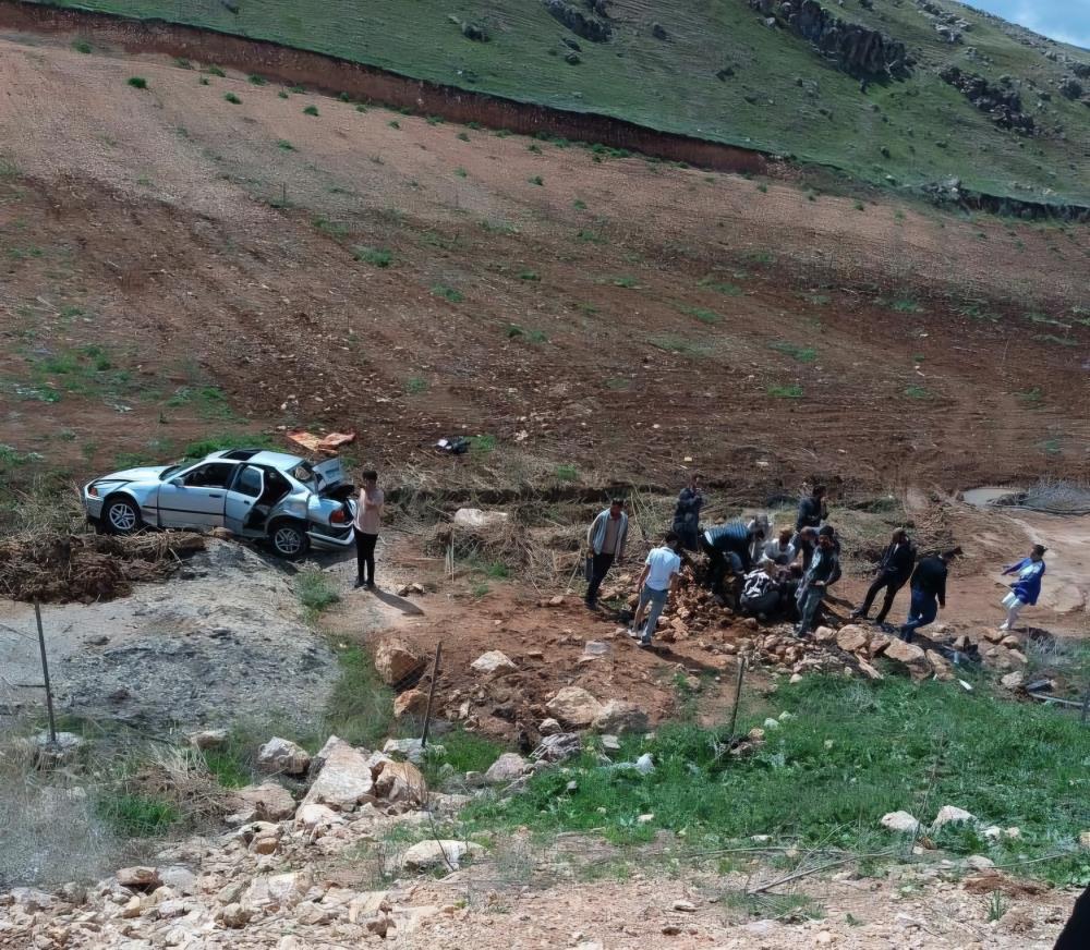 Kurtalan’da trafik kazası: 1’i ağır 3 yaralı