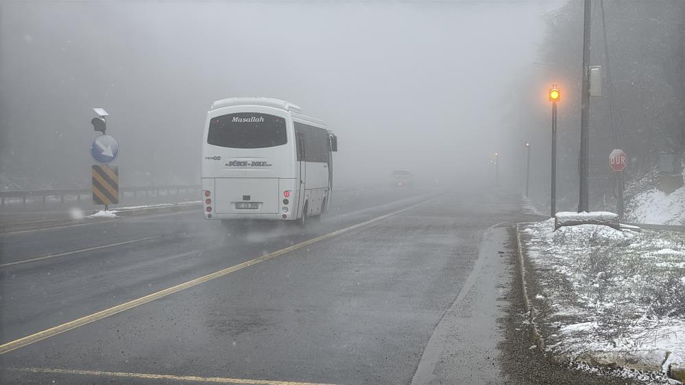 Bolu Dağı’nda hafif kar ve sis etkili oluyor