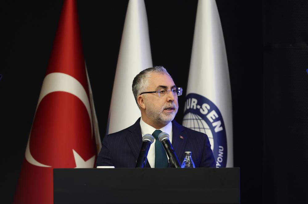 Bakan Işıkhan: “Kamuda sendikalaşma oranı 2002’de yüzde 50’den bugün yüzde 75,2’ye yükselmiş durumda”
