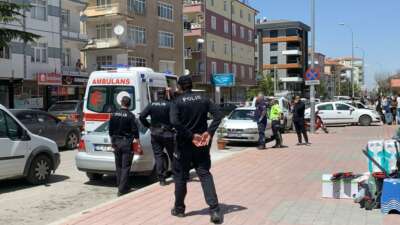Hamile eşini bıçakla rehin aldı