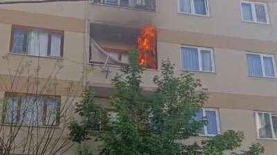 Bursa’da yanık unutulan sigara balkonu küle çevirdi