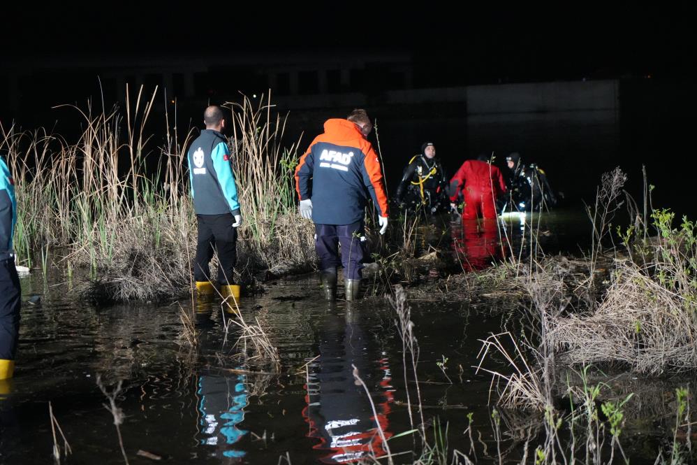 Edirne’de Meriç Nehri’ne giren çocuk hayatını kaybetti