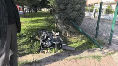 Bursa’da iki motosiklet çarpıştı: 1’i ağır 3 yaralı