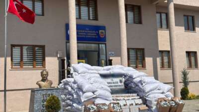 Bursa’da jandarmadan ‘Tütün Kaçakçılığı’ operasyonu