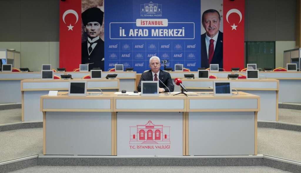 AFAD: “Artçı sarsıntıların azalarak önümüzdeki birkaç hafta içerisinde sona ermesi beklenmektedir”