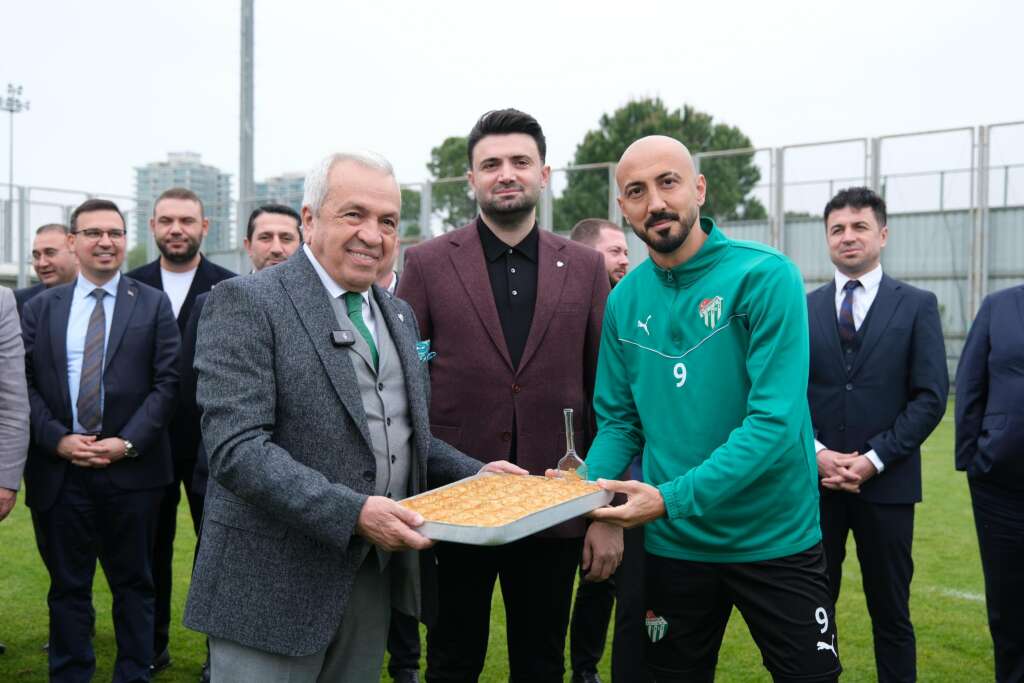 Başkan Özdemir’den şampiyon Bursaspor’a ziyaret