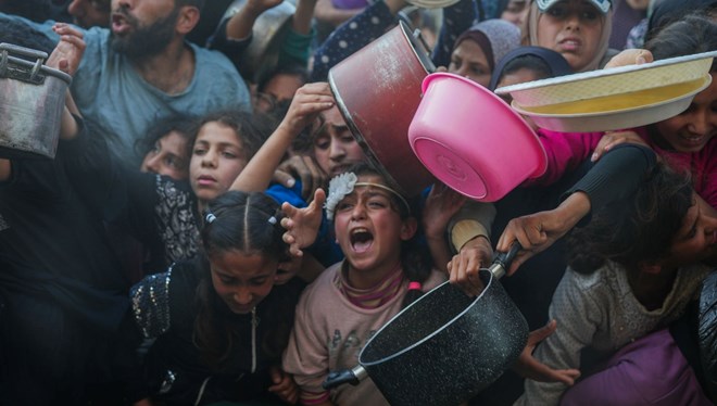 Gazze’de açlık krizi: Un stokları tamamen tükendi