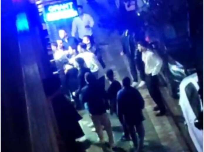 Düğün salonu karıştı, kavga sokağa taştı