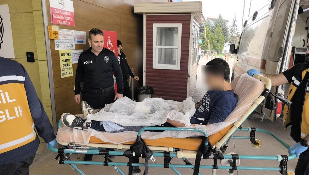 Bursa’da 14 yaşındaki çocuk, aynı yaştaki arkadaşı tarafından bıçaklandı