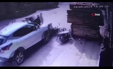 Bursa’da feci kaza! Otomobil ile motosikletli çarpıştı