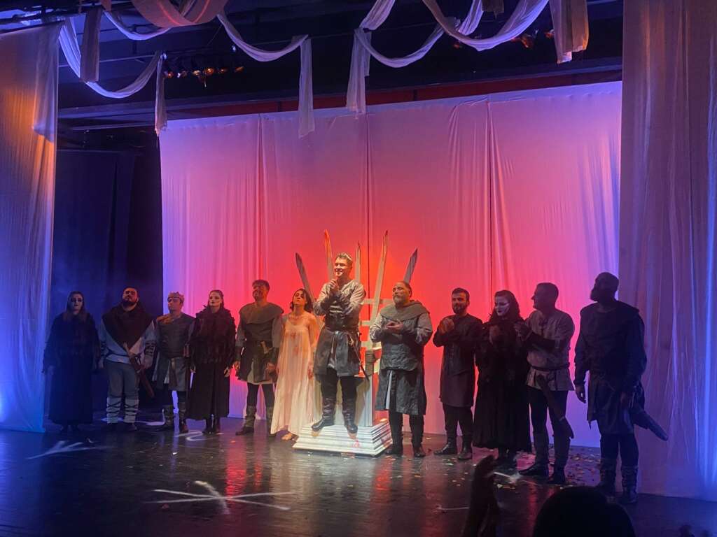 Shakespeare’in Ruhu Bursa’da: “Benim Adım Macbeth” sahneye çok yakıştı