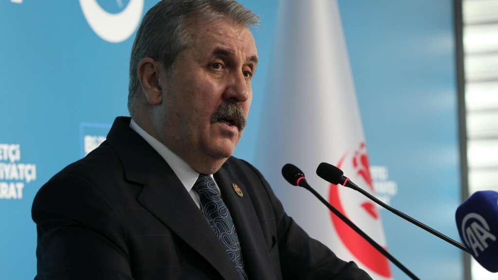Destici: DEM Parti ve türevleri bir kez daha açılmamak üzere kapatılmalı