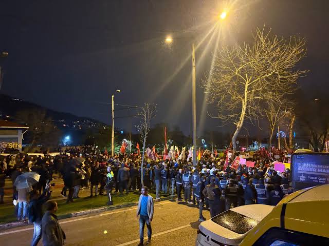 Bursa Anne-Baba Dayanışma Ağı’ndan tutuklu gençler için çağrı