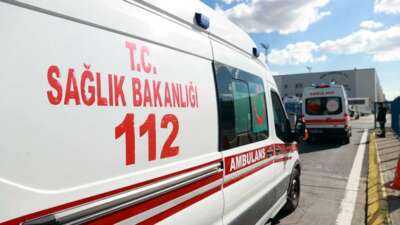 Koluna demir şiş saplanan işçi kabusu yaşadı