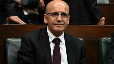 Mehmet Şimşek’ten şirketlere: İzahı kabul edilmeyenlere vergi incelemesi başlatılacak