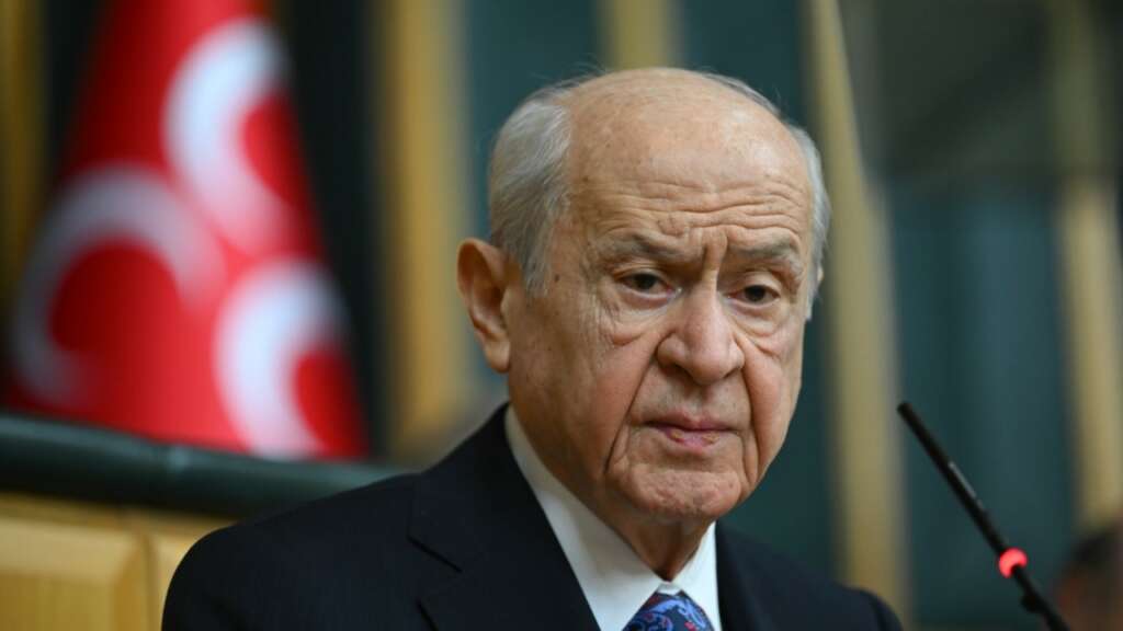 Bahçeli, 15 Temmuz’u hatırlattı: Sokaktakilerin karşısına başkaları dikilirse…